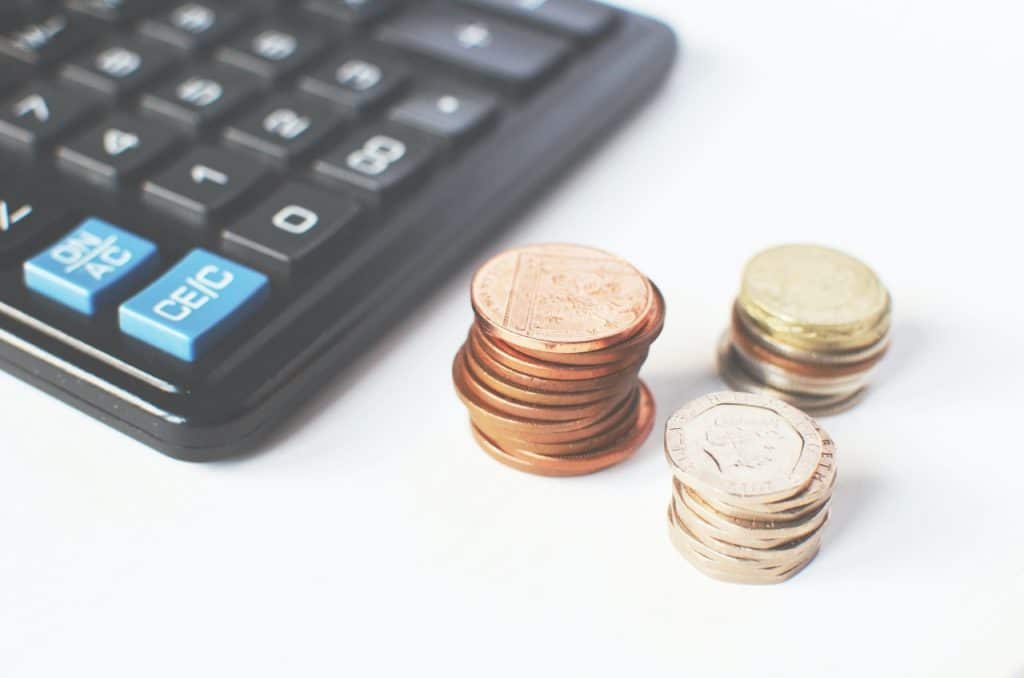Calculer le salaire CESU d’une femme de ménage